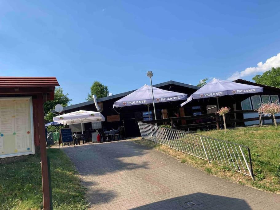 Sonnige Etagen-Wohnung, Alleinige Nutzung, Wasserbett Neunkirchen  Exterior foto