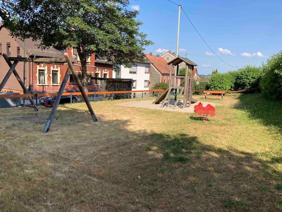 Sonnige Etagen-Wohnung, Alleinige Nutzung, Wasserbett Neunkirchen  Exterior foto